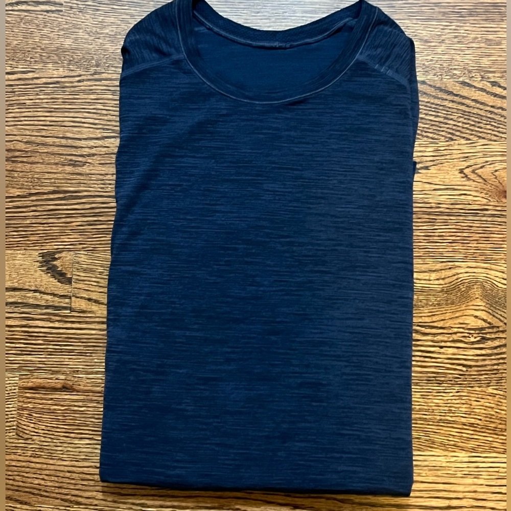 Lululemon long sleeve shirt
